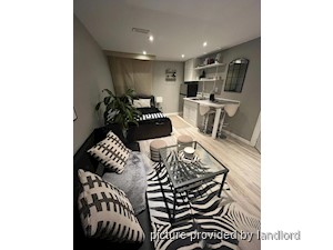 Bachelor apartment for rent in PICKERING