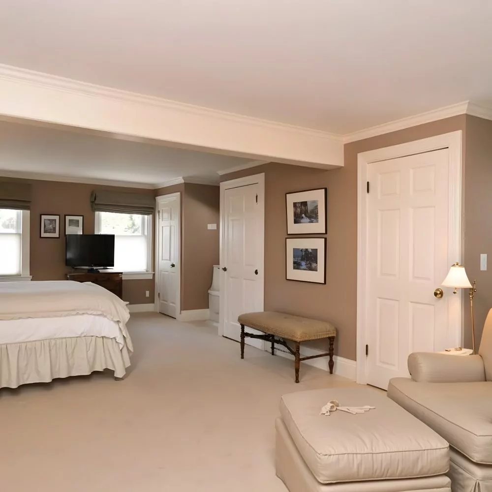 05 spacious primary bedroom in amityville horror house