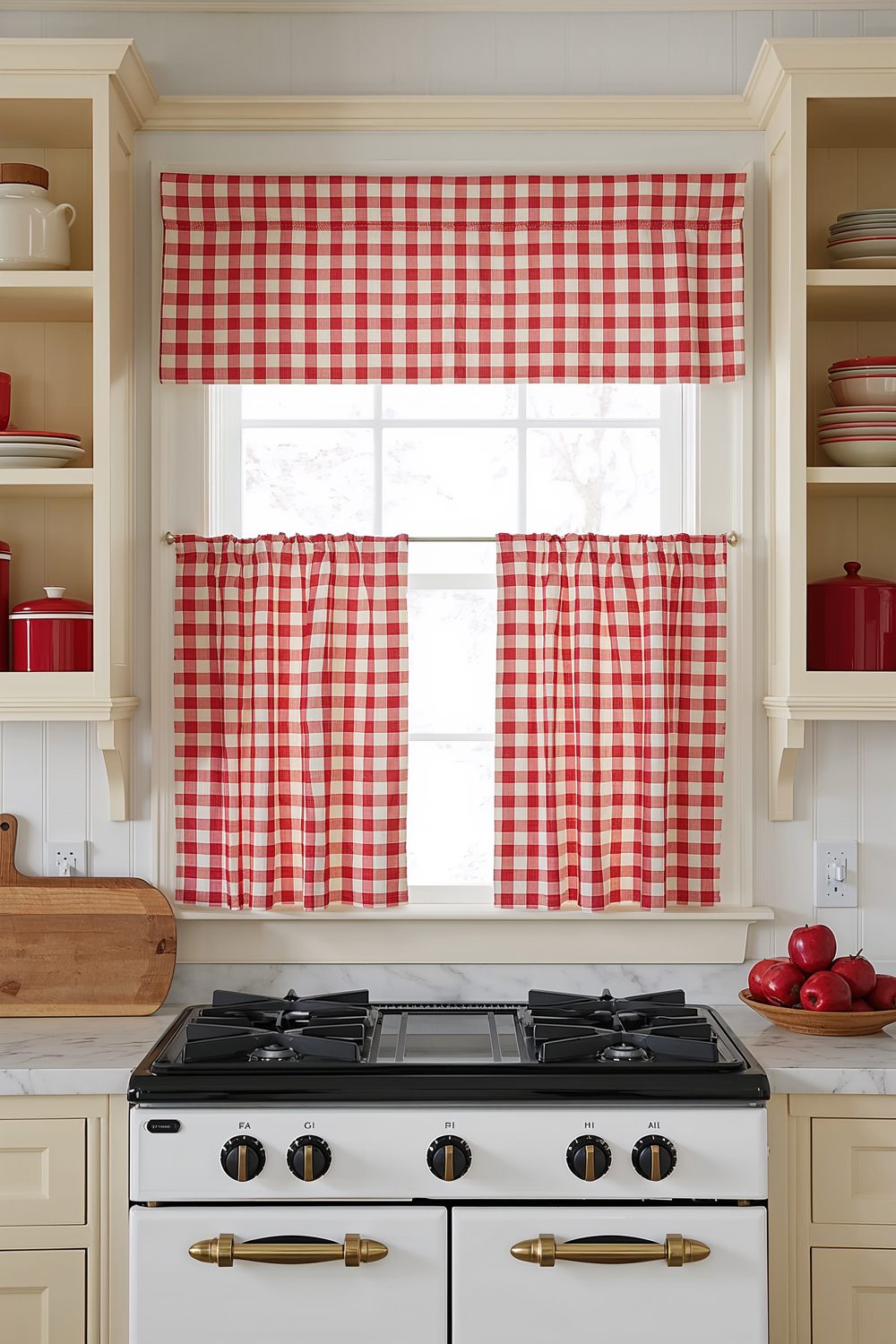 Gingham Print Farmhouse Kitchen Tiers