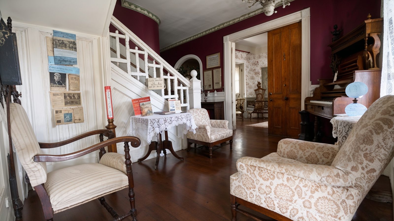 Grand Foyer & Staircase %E2%80%93 May Stringer House Haunted Ent