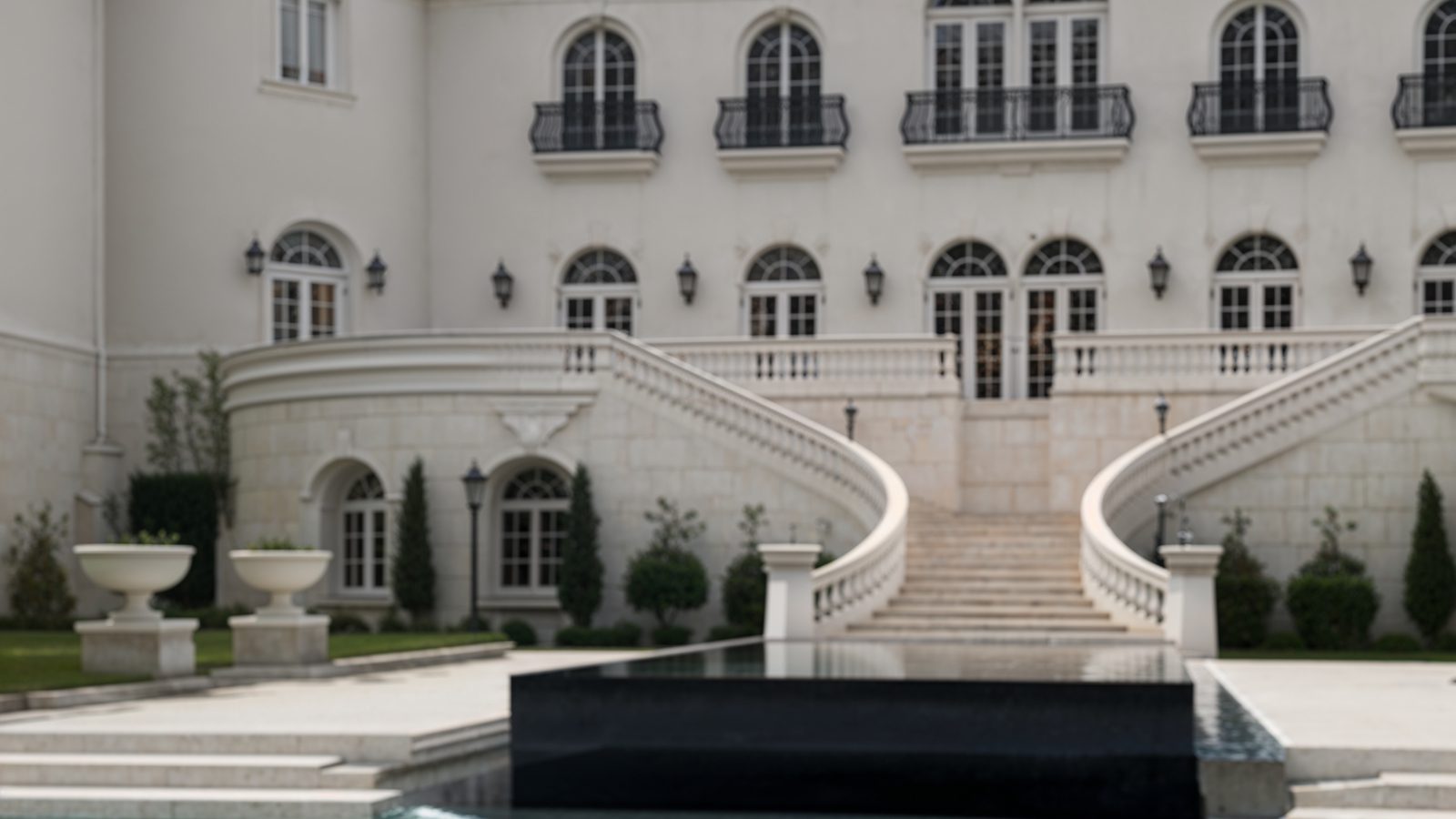 infinity pool and entertainment courtyard