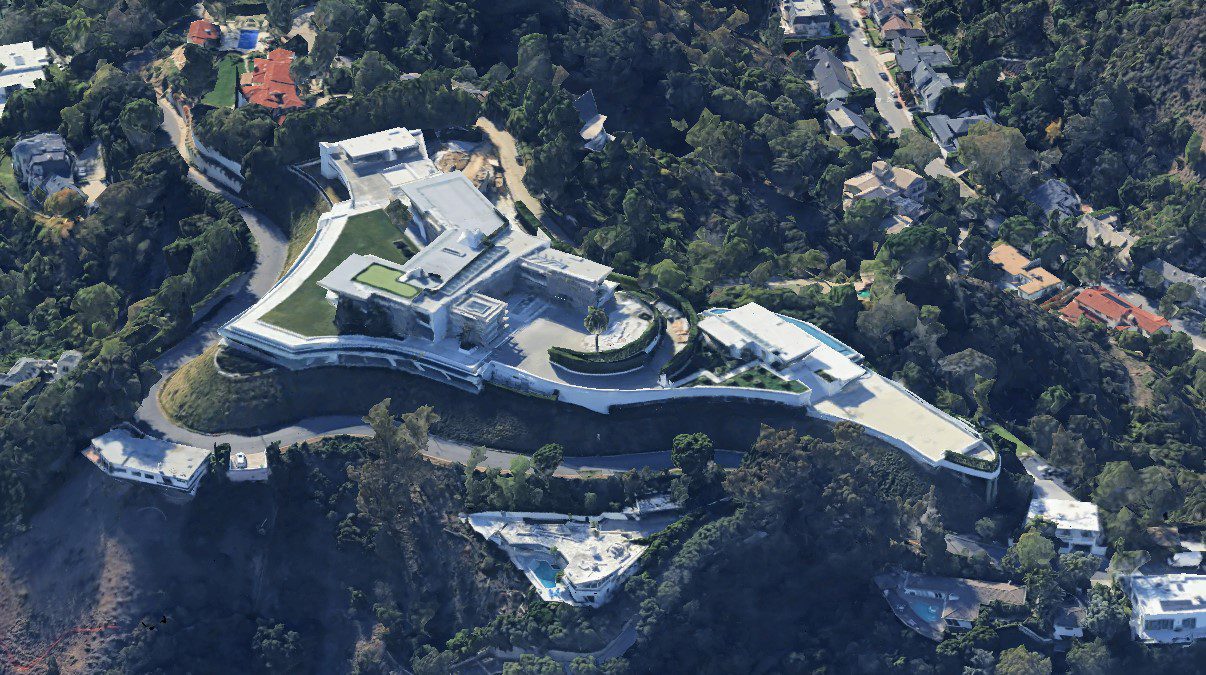 largest house in los angeles and california 01