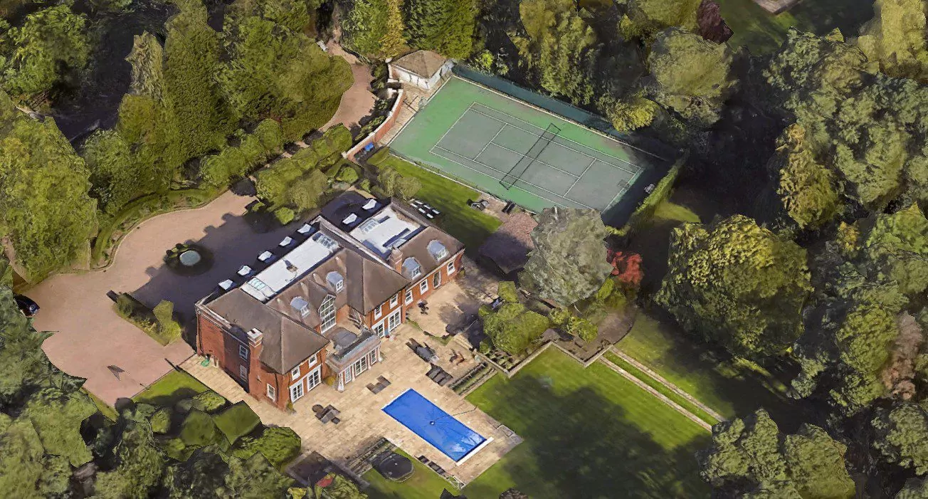 liam payne house in brookwood 02