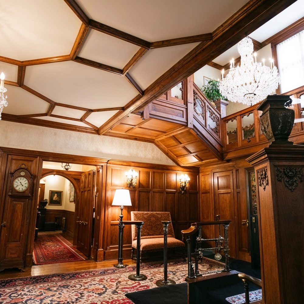 majestic entryway of governor tim walz%e2%80%99s mansion