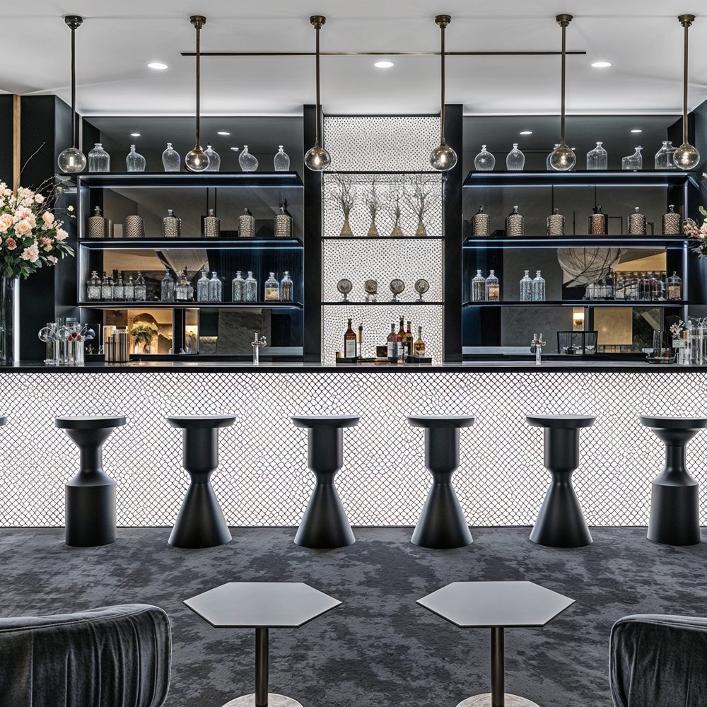 06 modern bar and lounge area