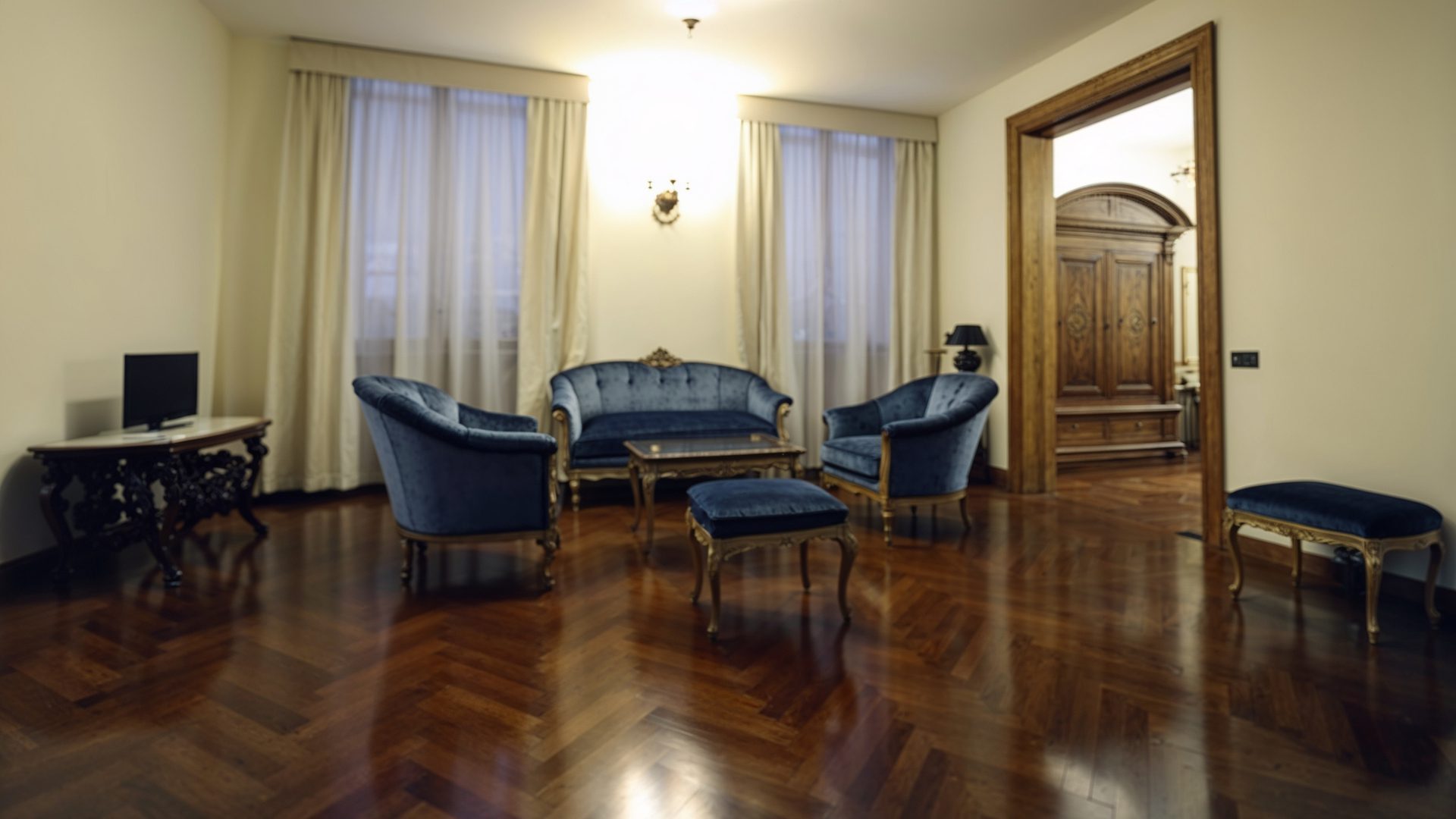 Sitting Room In Pope Francis Vatican Suite