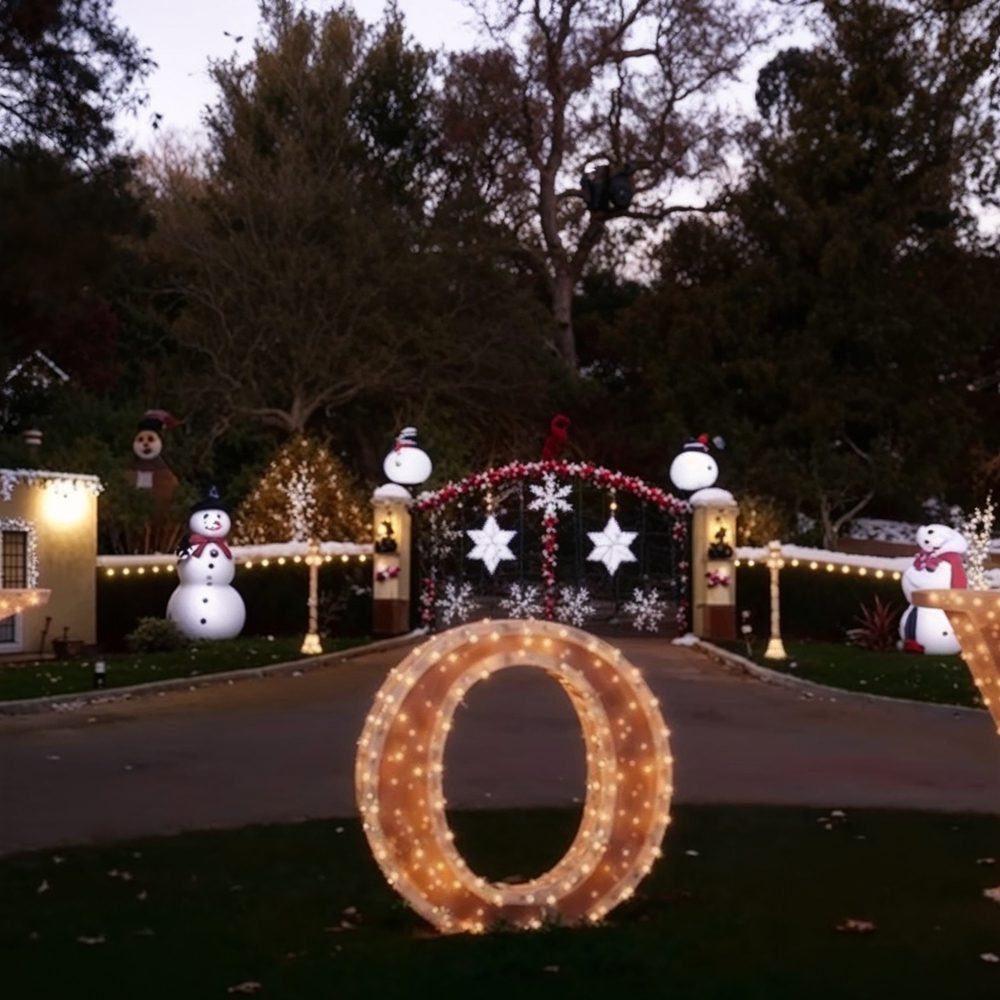 08 the glowing 'joy' entrance to jamie foxx%e2%80%99s mansion