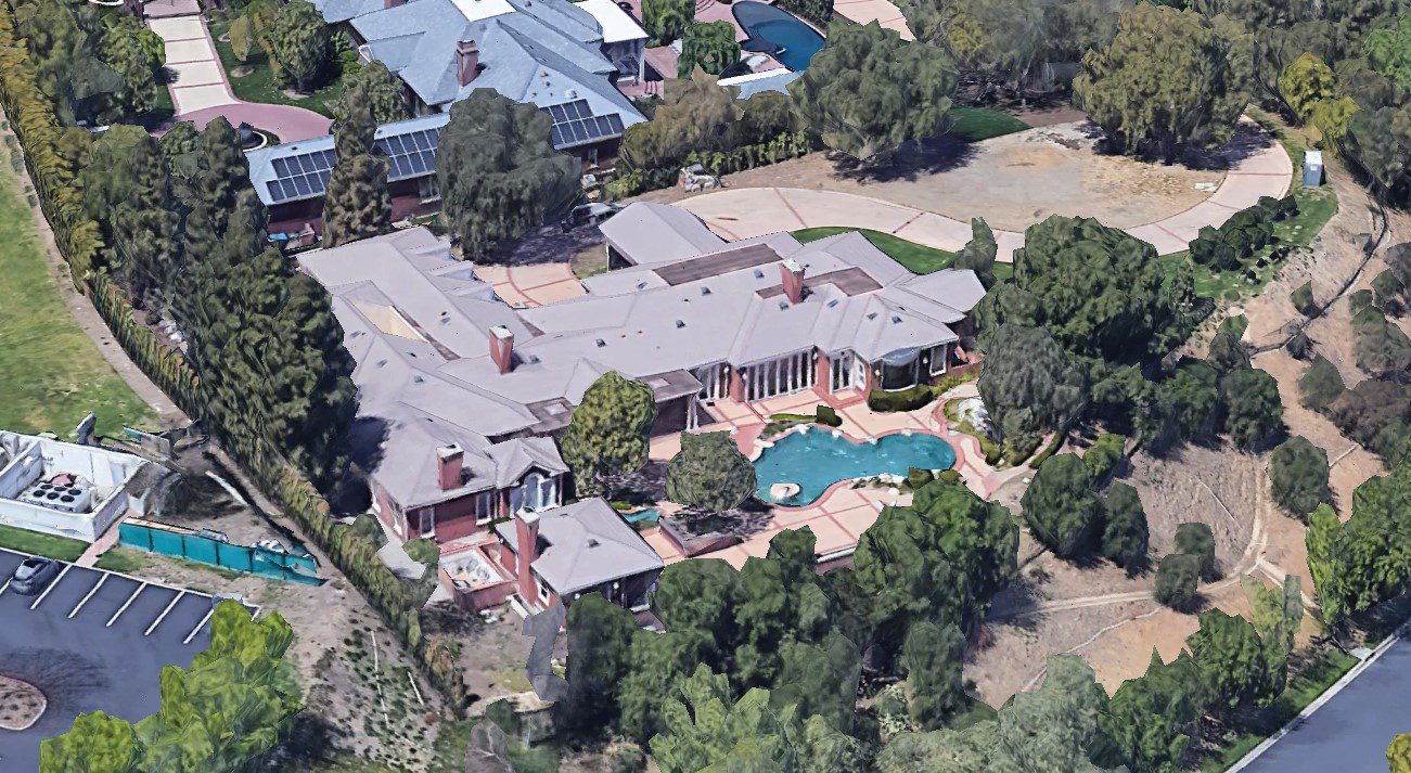 tori spelling house in westlake village 02